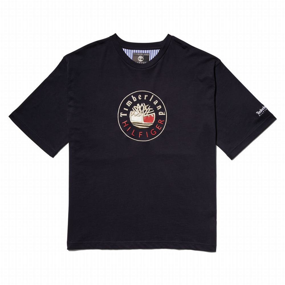 Tricko Timberland Tommy Hilfiger x Timberland® Re-imagined Logo T-Shirt Panske Čierne | WG0843592